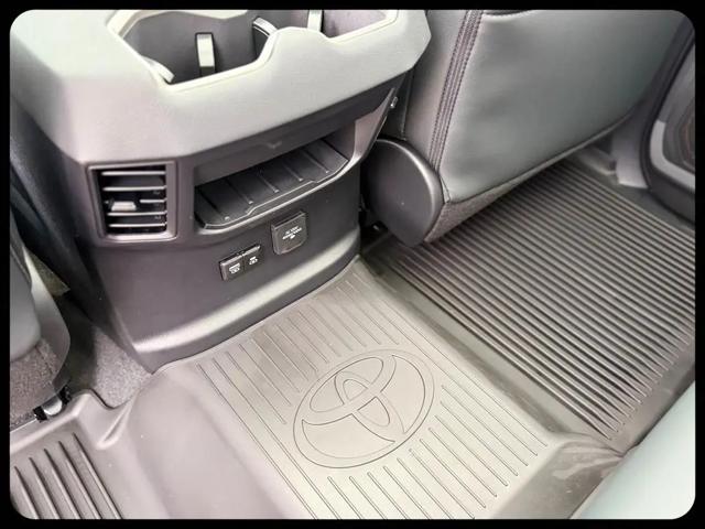 2026 Toyota Tundra Limited CrewMax 5.5' Bed