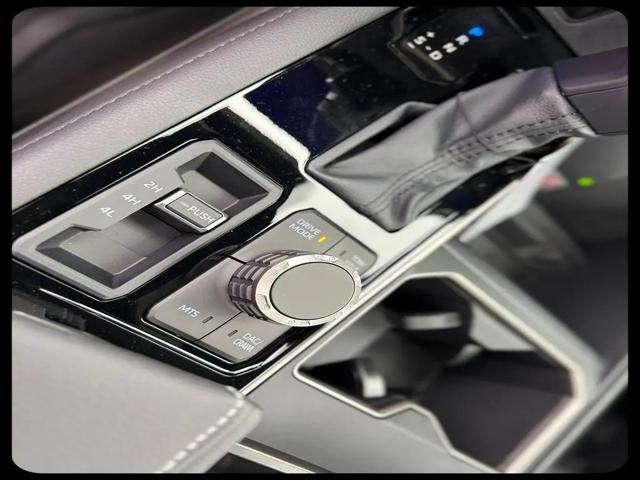 2026 Toyota Tundra Limited CrewMax 5.5' Bed
