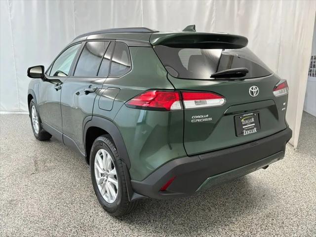 2023 Toyota Corolla Cross LE