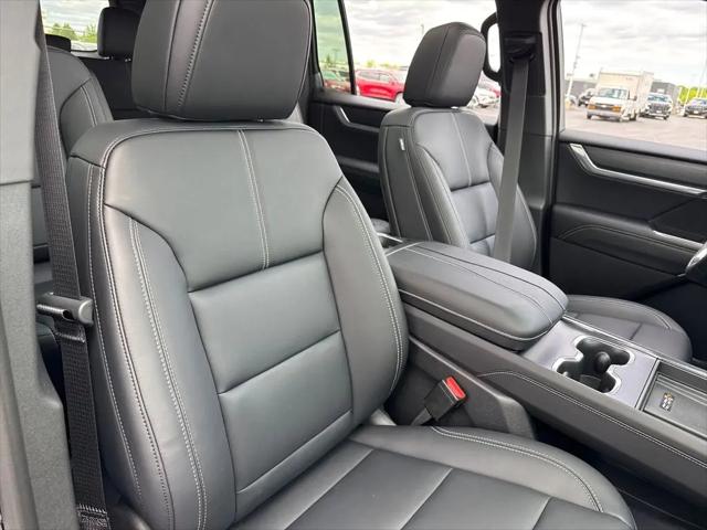 2026 GMC Acadia Elevation AWD