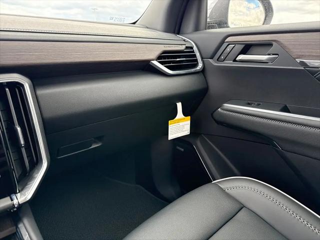 2026 GMC Acadia Denali AWD