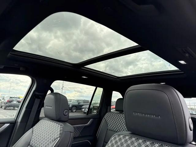 2026 GMC Acadia Denali AWD