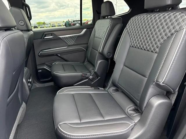 2026 GMC Acadia Denali AWD