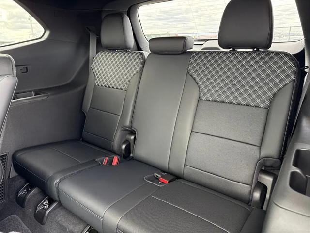 2026 GMC Acadia Denali AWD
