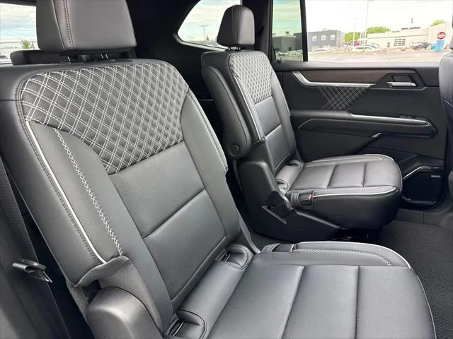 2026 GMC Acadia Denali AWD