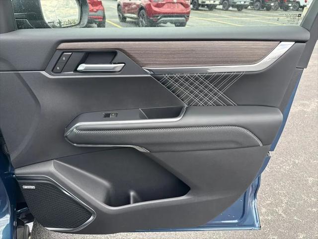 2026 GMC Acadia Denali AWD