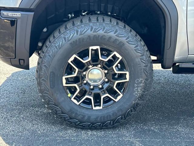 2026 GMC Sierra 2500HD Crew Cab, Standard Bed, AT4X, 4WD