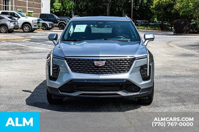 2025 Cadillac XT4 FWD Premium Luxury