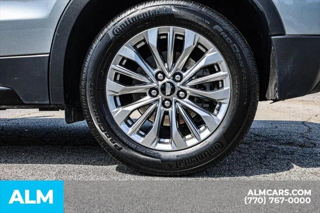 2025 Cadillac XT4 FWD Premium Luxury