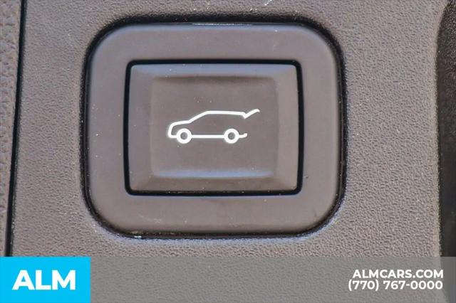 2025 Cadillac XT4 FWD Premium Luxury