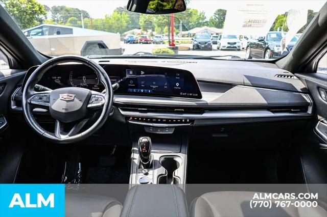 2025 Cadillac XT4 FWD Premium Luxury