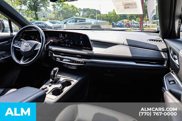 2025 Cadillac XT4 FWD Premium Luxury