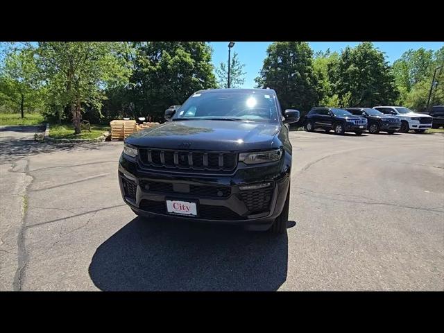 2026 Jeep Grand Cherokee 85th Anniversary Edition