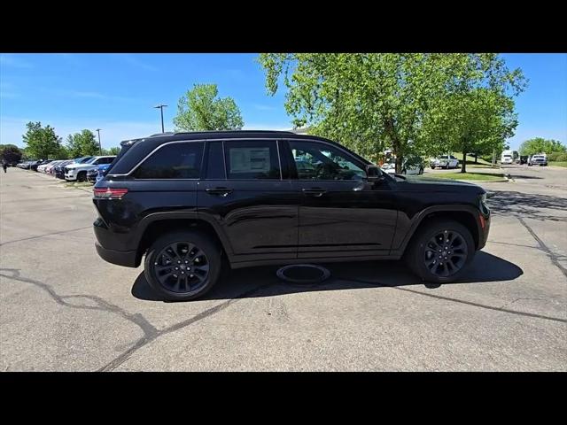 2026 Jeep Grand Cherokee 85th Anniversary Edition