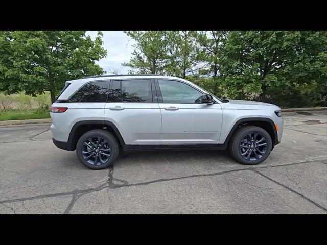 2026 Jeep Grand Cherokee 85th Anniversary Edition