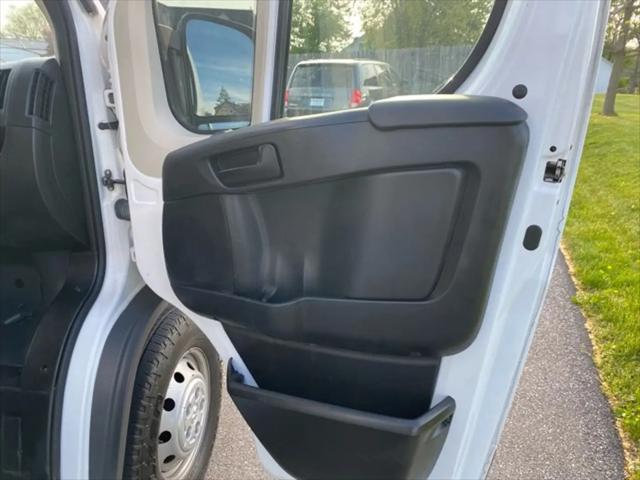 2017 Ram ProMaster 3500 Cutaway Low Roof