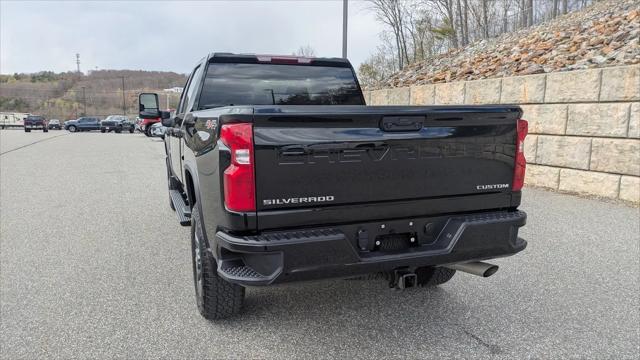 2025 Chevrolet Silverado 2500HD 4WD Crew Cab Standard Bed Custom