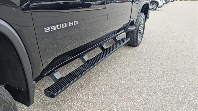 2025 Chevrolet Silverado 2500HD 4WD Crew Cab Standard Bed Custom