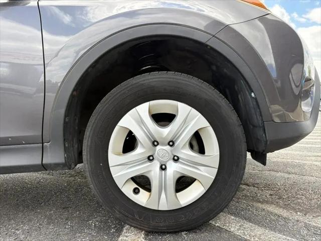 2013 Toyota RAV4 LE