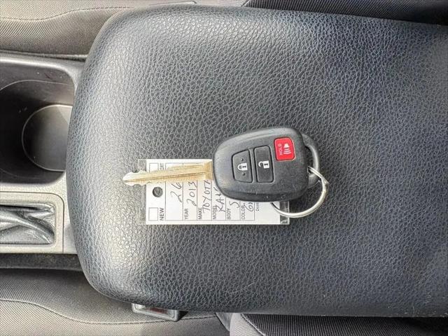 2013 Toyota RAV4 LE