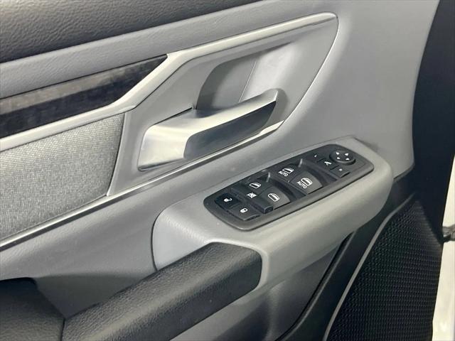 2022 Ram 1500 Big Horn Crew Cab 4x4 5'7" Box