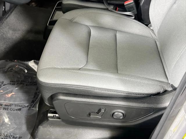 2022 Ram 1500 Big Horn Crew Cab 4x4 5'7" Box