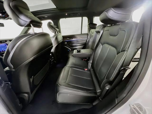 2023 Jeep Grand Cherokee Overland 4x4