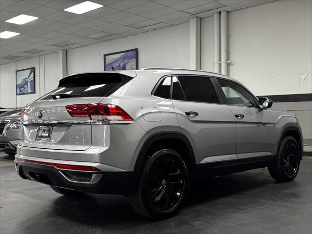 2022 Volkswagen Atlas Cross Sport 3.6L V6 SE w/Technology