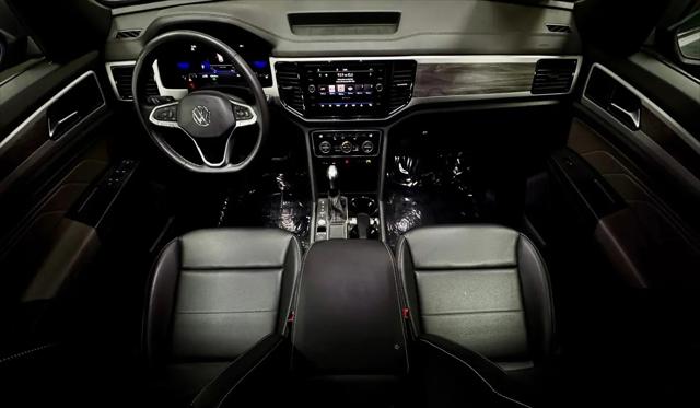 2022 Volkswagen Atlas Cross Sport 3.6L V6 SE w/Technology