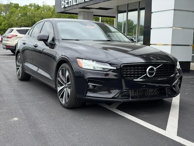 2022 Volvo S60 B5 Momentum