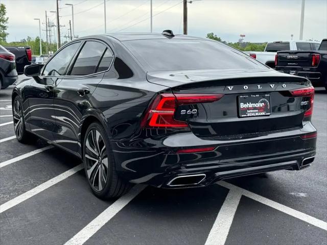 2022 Volvo S60 B5 Momentum