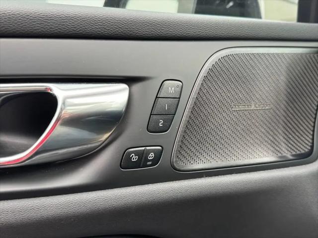 2022 Volvo S60 B5 Momentum
