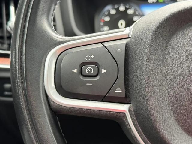 2022 Volvo S60 B5 Momentum