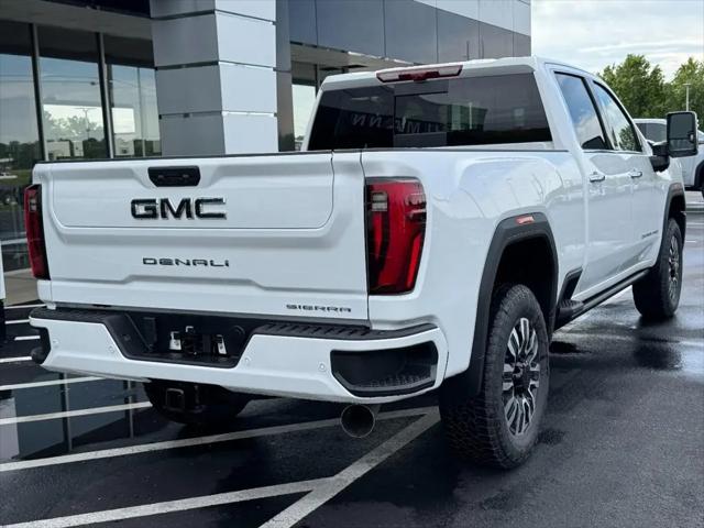 2026 GMC Sierra 2500HD Crew Cab, Standard Bed, Denali Ultimate, 4WD
