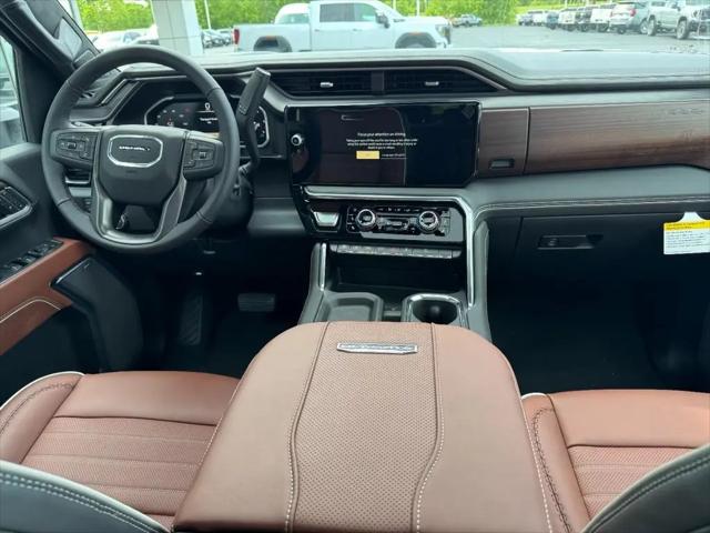 2026 GMC Sierra 2500HD Crew Cab, Standard Bed, Denali Ultimate, 4WD