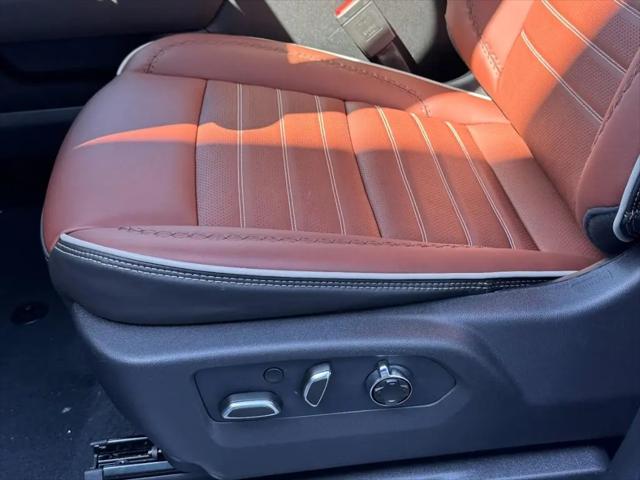 2026 GMC Sierra 2500HD Crew Cab, Standard Bed, Denali Ultimate, 4WD