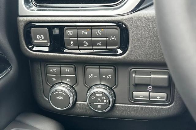 2026 GMC Yukon XL 4WD Elevation