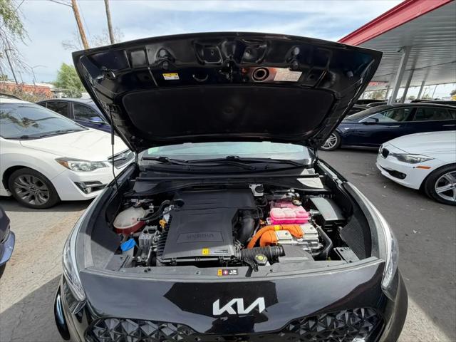 2022 Kia Niro LXS SE