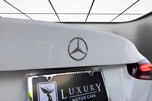 2021 Mercedes-Benz A 220 A 220
