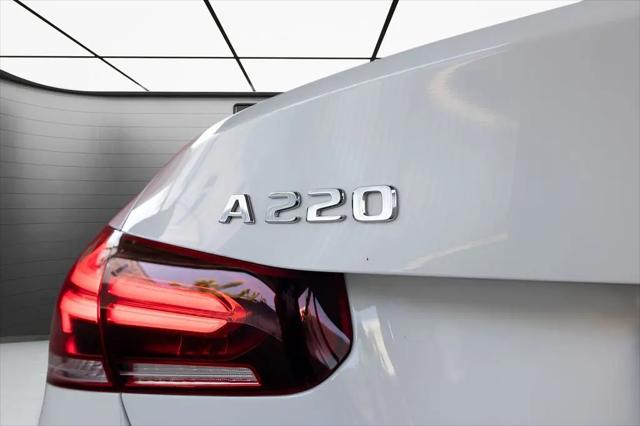 2021 Mercedes-Benz A 220 A 220