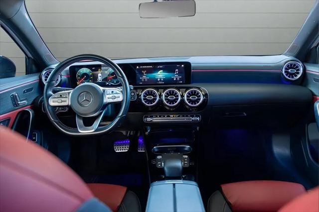 2021 Mercedes-Benz A 220 A 220