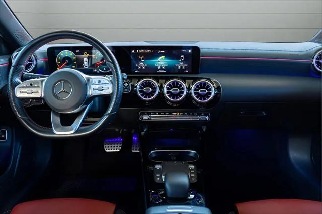 2021 Mercedes-Benz A 220 A 220