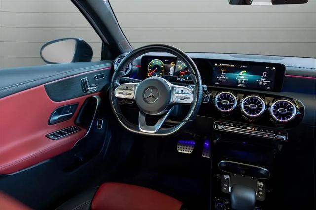 2021 Mercedes-Benz A 220 A 220