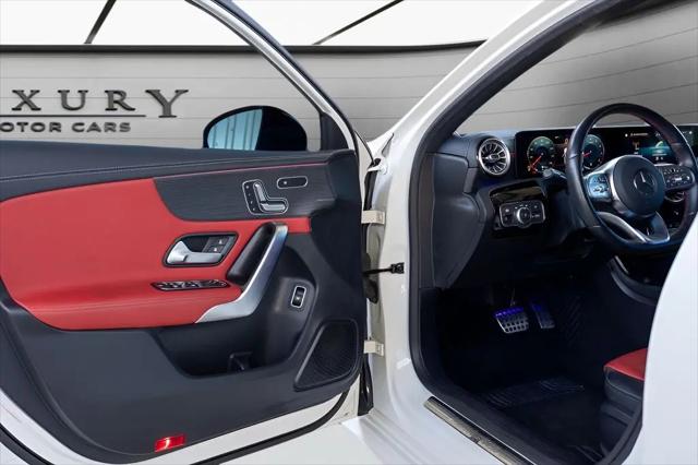 2021 Mercedes-Benz A 220 A 220