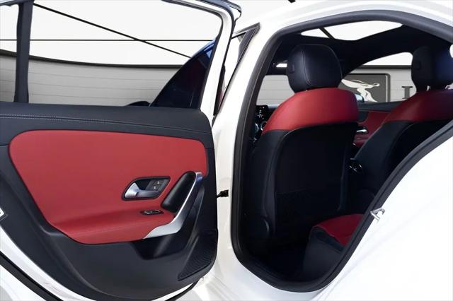 2021 Mercedes-Benz A 220 A 220