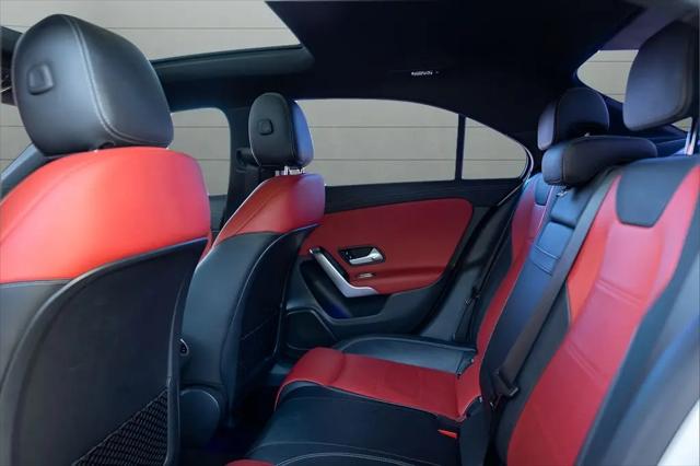 2021 Mercedes-Benz A 220 A 220