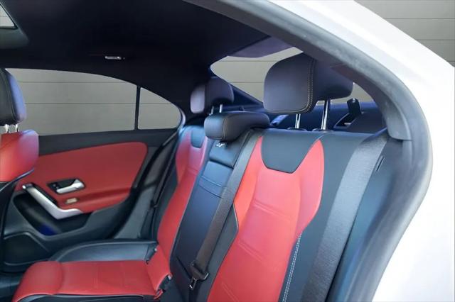 2021 Mercedes-Benz A 220 A 220