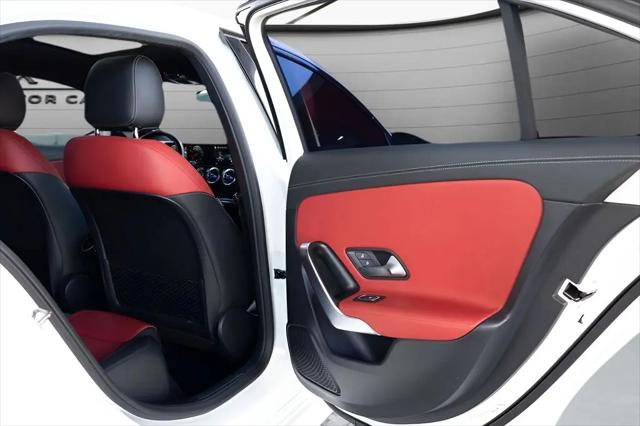 2021 Mercedes-Benz A 220 A 220