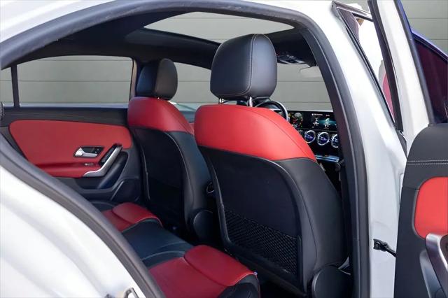 2021 Mercedes-Benz A 220 A 220