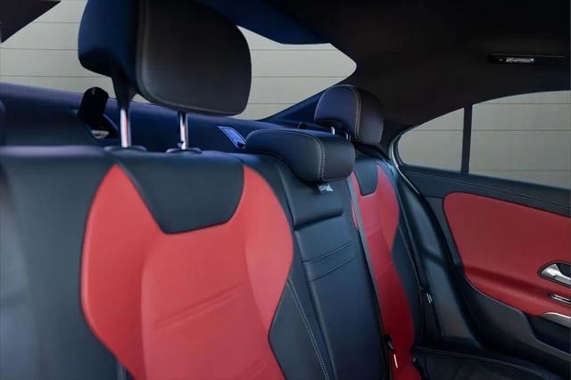 2021 Mercedes-Benz A 220 A 220
